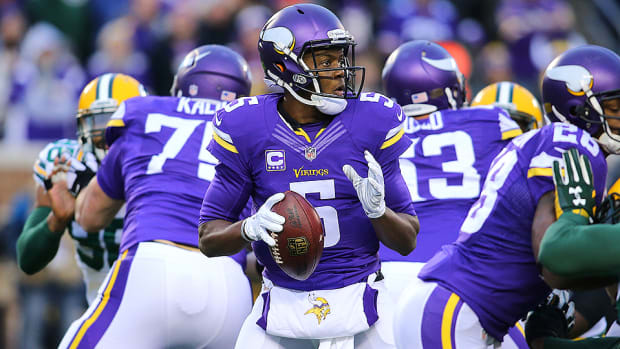 nfl-week-12-playbook-teddy-bridgewater-minnesota-vikings.jpg